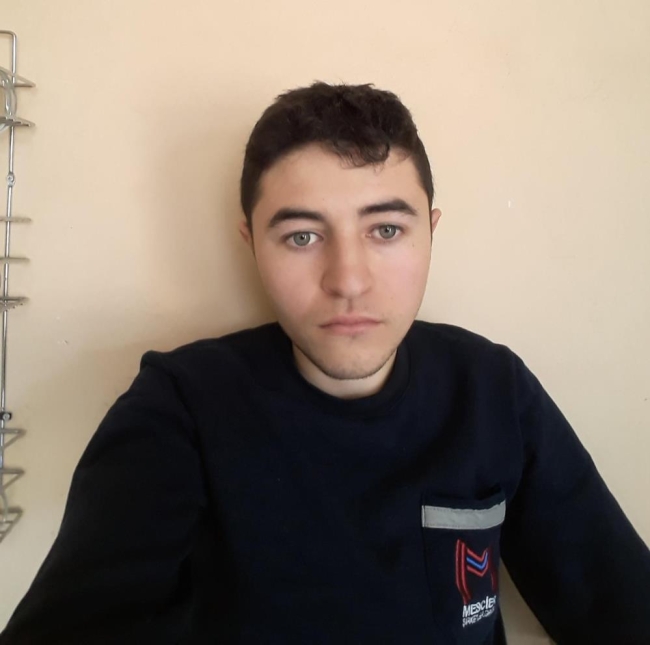 Babası otomobilde yatarak beklemişti: Gençten acı haber
