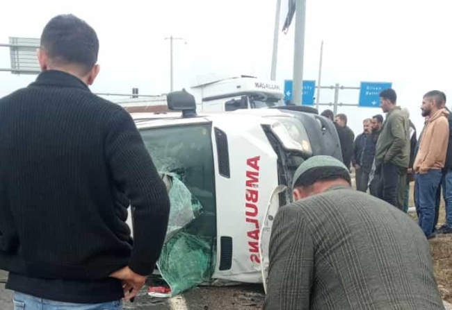 Hastaneye gitmek için bindiği ambulansta can verdi