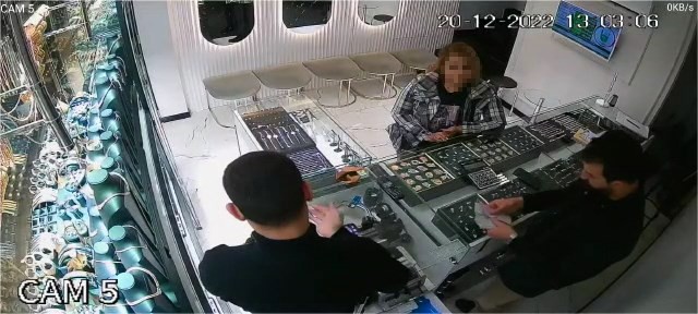 Bursa'da her kuyumcuya başka kılıkta girdi, yakayı ele verdi