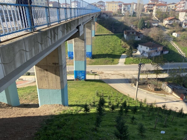 Köprü altında cansız bedeni bulunan 13 yaşındaki kıza acı veda