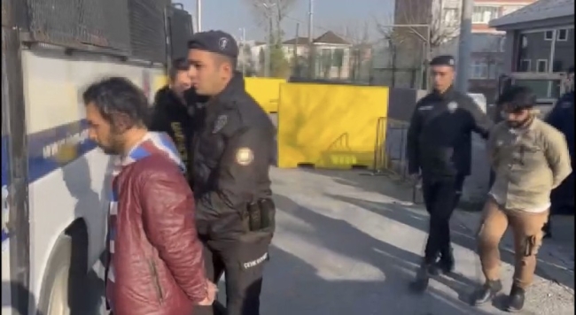 Alacak-verecek meselesi nedeniyle 8 kişi tarafından katledildi