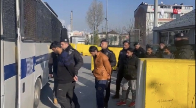 Alacak-verecek meselesi nedeniyle 8 kişi tarafından katledildi