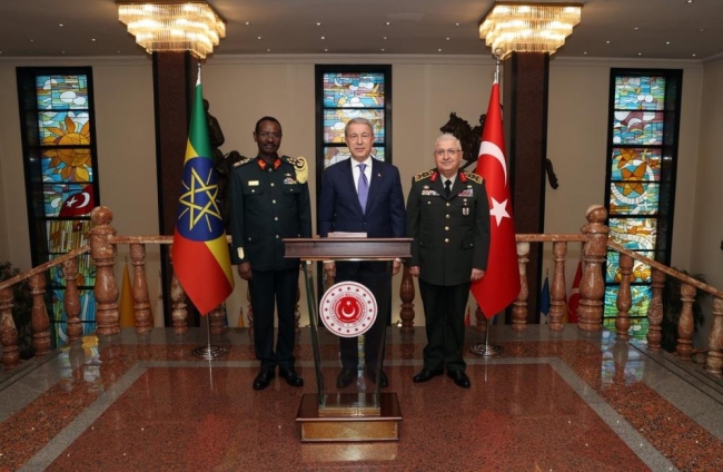 Bakan Akar, Etiyopya Genelkurmay Başkanı Jula’yı kabul etti