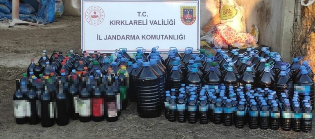 Yılbaşı öncesi tonlarca sahte alkol ele geçirildi