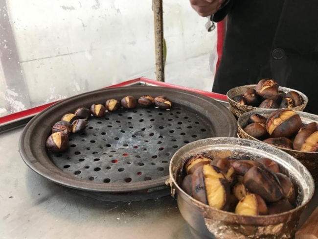 Pişmiş kestanenin kilosu cep yakıyor