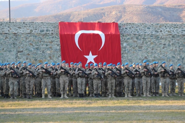 Komandolar törenle karşılandı