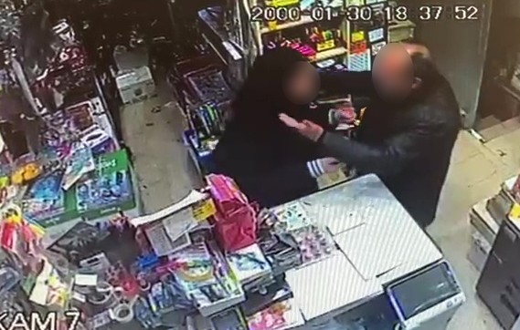 14 yaşındaki kızı taciz etmişti! Serbest kaldı