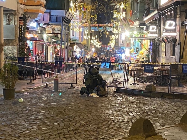 Galata Kulesi önünde panik anları: Kafeler boşaltıldı...