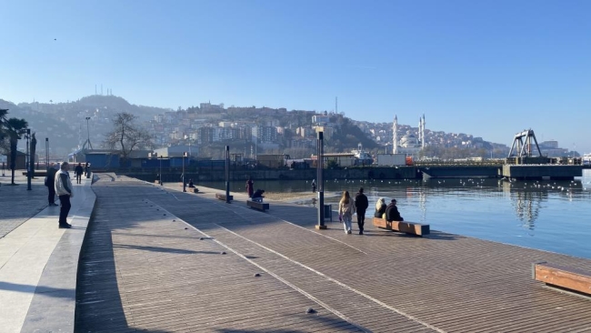 Ocak’ta yazdan kalma havanın tadını çıkardılar