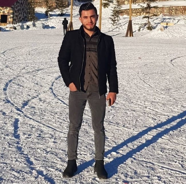 Sokak ortasında kurşun yağdırdı: Baba ve oğlu hayatını kaybetti