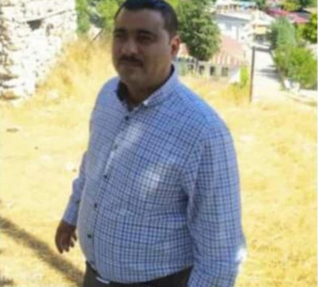 Sokak ortasında kurşun yağdırdı: Baba ve oğlu hayatını kaybetti