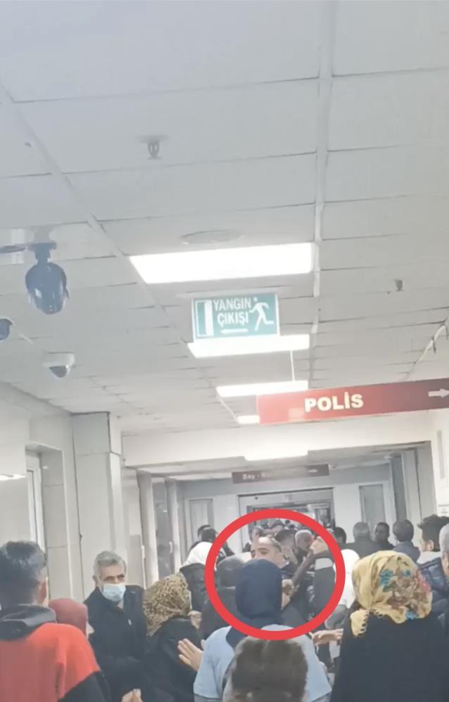 Balkondan düşen kadın yaşamını yitirdi: Aileler birbirine girdi