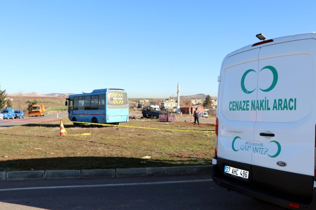 Öğrenci servisi ile bir araç çarpıştı: 1 ölü, 12 yaralı