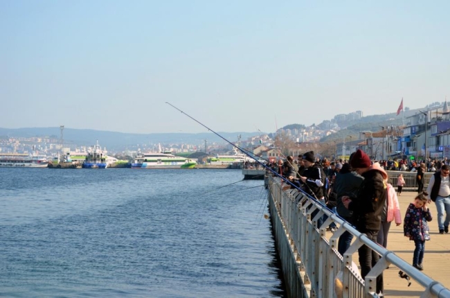 Bursa'da yazdan kalma havanın tadını çıkardılar