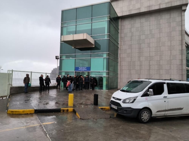 Sarp Sınır Kapısı'ndaki izdiham yerini sessizliğe bıraktı