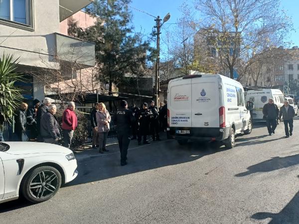 2 genç kız evde ölü bulundu