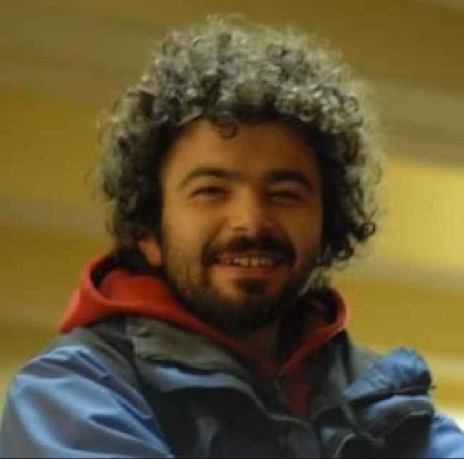 Kazada can veren motosikletli kurye uzun süre sonra fark edildi