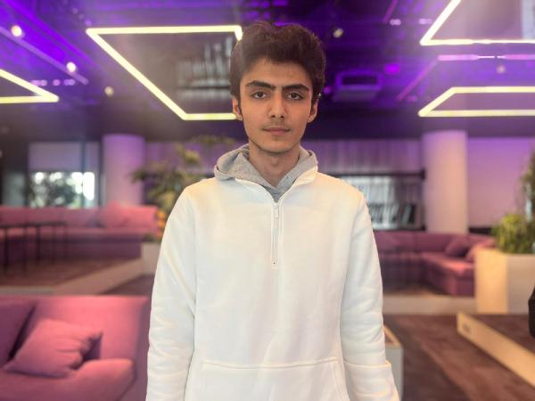Piyanist kurye: Kendi kendime çalmayı öğrendim