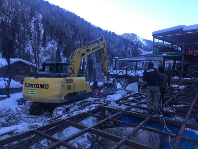 Ayder Yaylası'nda yıkımlar başladı