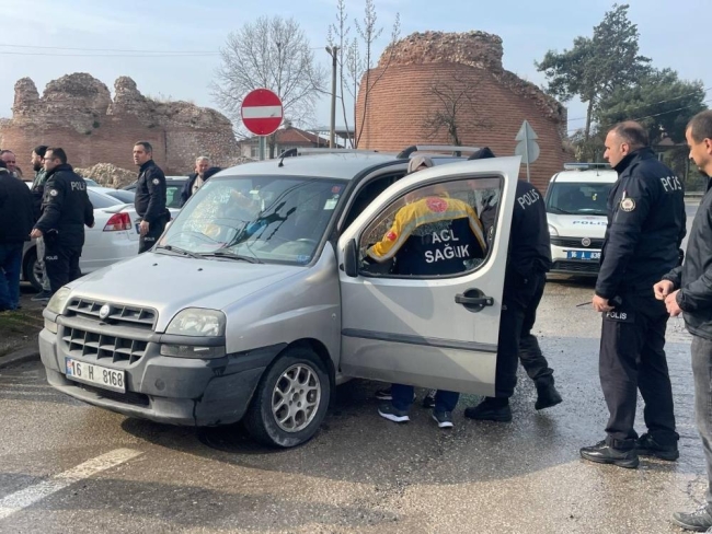 Bursa'da trafikte husumetlisine kurşun yağdırdı