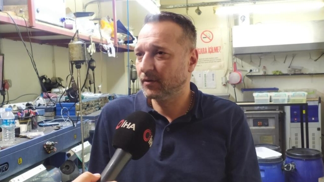Çalıştıkları iş yerini yavaş yavaş soydular