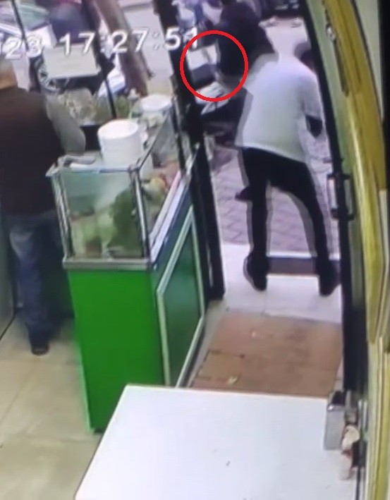 Bursa'da kavga izlerken ölümden döndü