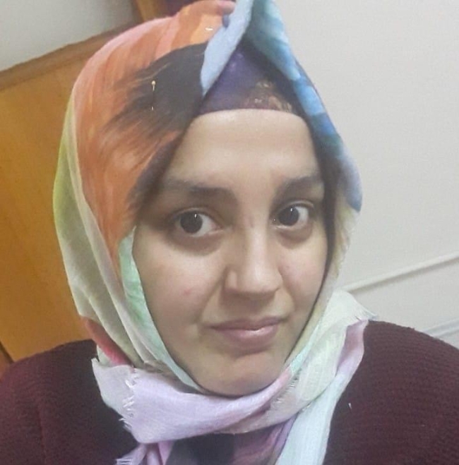 Eşini kalbinden bıçakladı: Katil koca canlı yayın yapmış