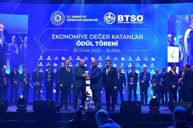 Bursa'da ekonomiye değer katanlar ödüllerini aldı