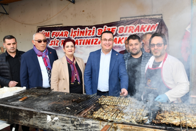 Trabzon hamsi festivaline yoğun ilgi! Bursalılar akın etti