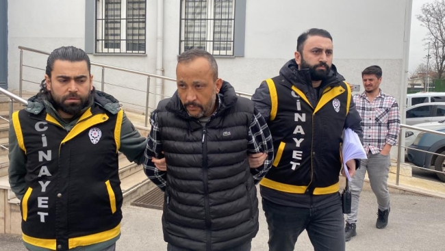 Bursa'da solist kadını katleden saplantılı aşık, adliyeye sevk edildi