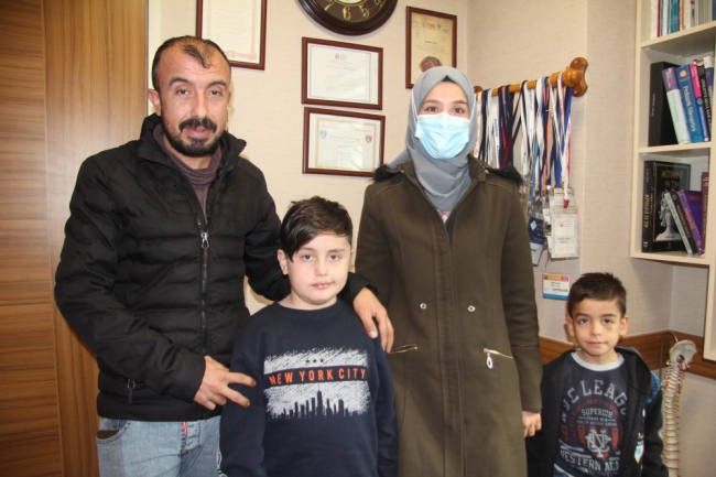 Pansuman için hastaneye götürülen çocuğun kafasından mermi çıktı