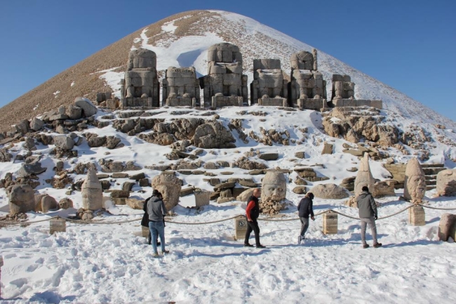 Olağan dışı kış: Bu mevsimde ilk kez turist ağırlıyor