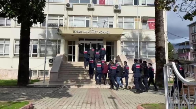 Eş zamanlı kökünü kurutma operasyonu: 59 gözaltı