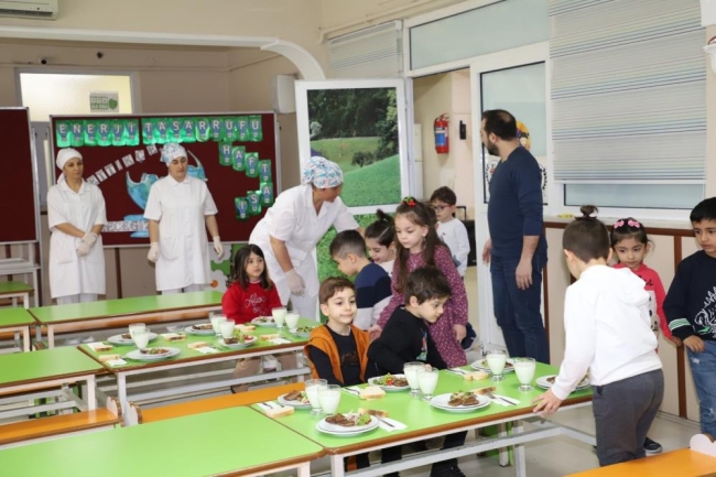 Bursa’da 70 bin öğrenciye ücretsiz yemek hizmeti