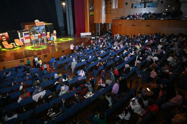 Çocuklar tatilin keyfini Bursa'da çıkardı