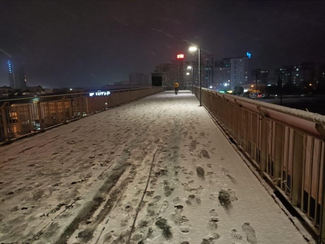 Türkiye'nin birçok bölgesinde kar yağışı etkili oluyor