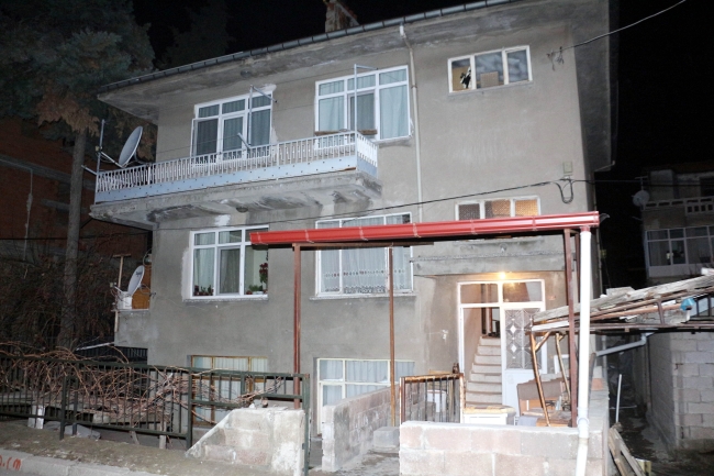 Karbonmonoksit gazından zehirlenen anneanne ile torunu öldü