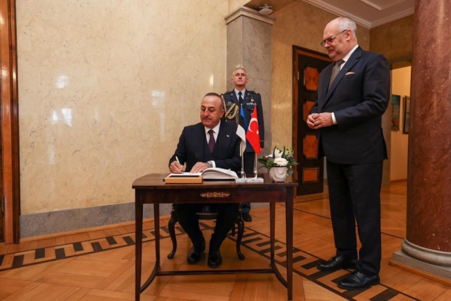 Estonya Cumhurbaşkanı Karis, Bakan Çavuşoğlu'nu kabul etti