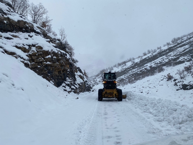 Şırnak'ta 9 köy yolu ulaşıma kapandı