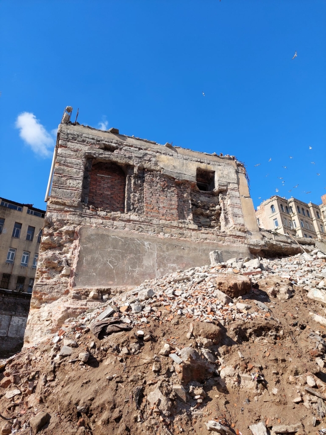 İstanbul'un 200 yıllık sokağı kılık değiştiriyor