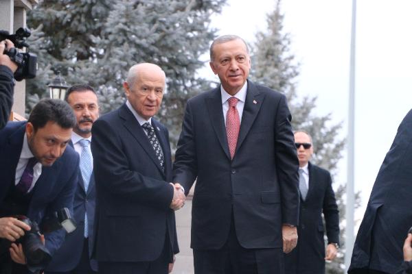 Cumhurbaşkanı Erdoğan, Bahçeli ile bir araya geldi