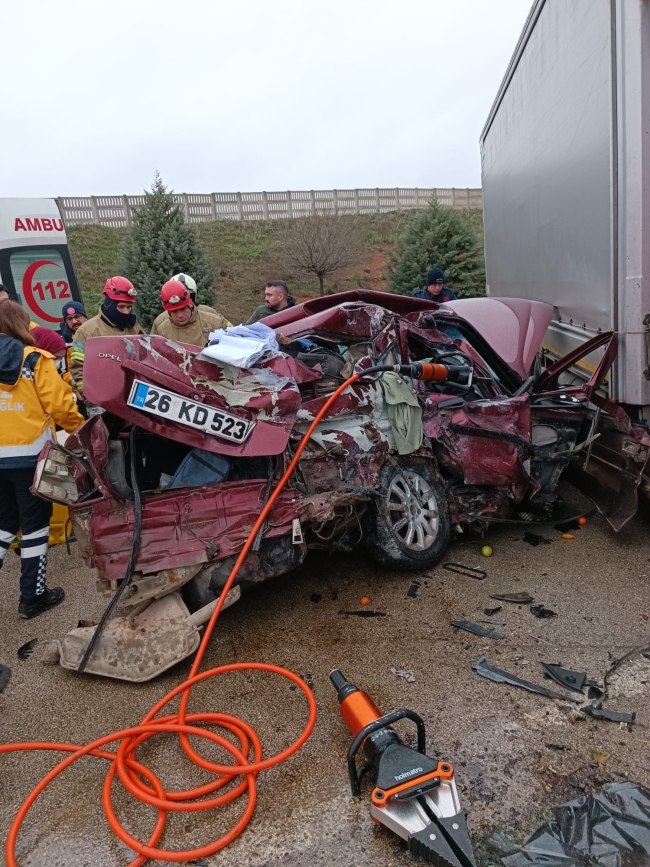 Bursa'da düğün yolunda can alan kaza! 5 ölü 1 yaralı