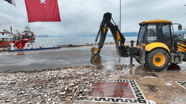 Büyükşehir'den Gemlik meydanına estetik dokunuş