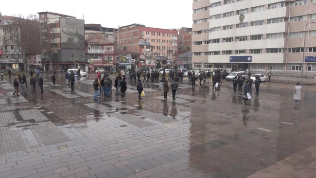 7,6'lık deprem Kırıkkale'de hissedildi