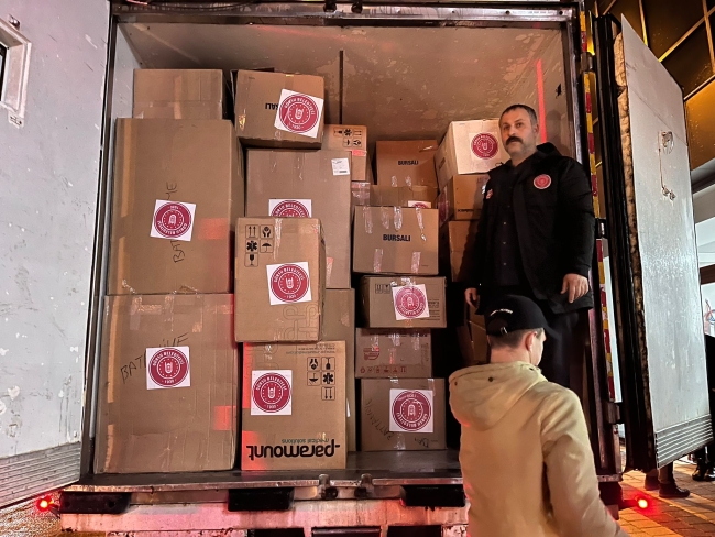 Bursalılar depremzedeler için tek yürek oldu