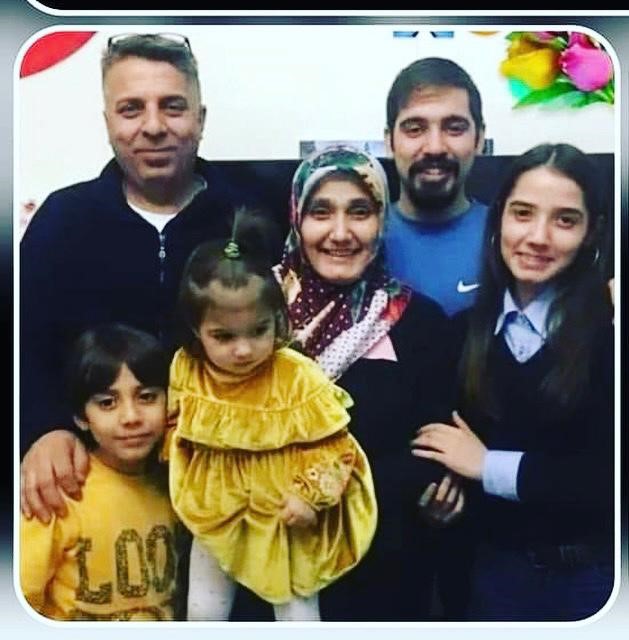 Depremde yaşamını yitiren anne ve 3 çocuğuna son görev