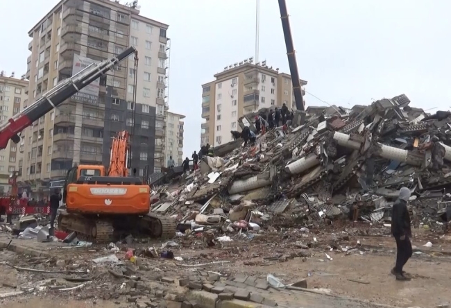 'Yine deprem olacak' diyerek hırsızlık yapmaya çalıştılar
