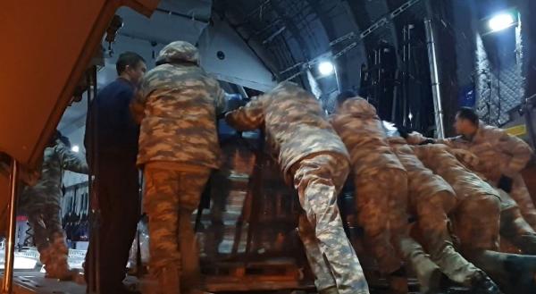 MSB duyurdu: Deprem bölgesine kurtarma ekibi ve yardım malzemesi taşındı