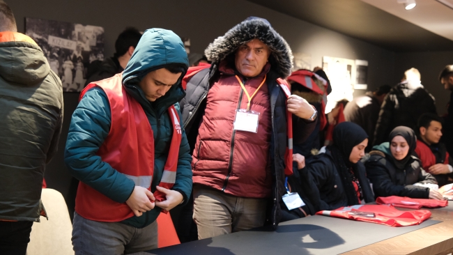 Türk Kızılay Bursa gönüllüler deprem bölgesine uğurlandı