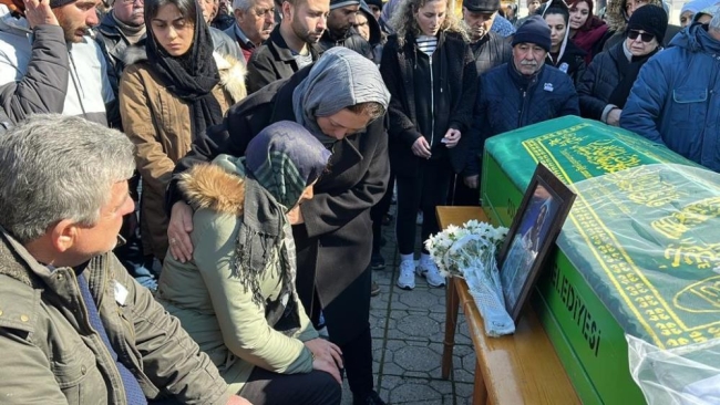 Depremde hayatını kaybeden Büşra öğretmene acı veda